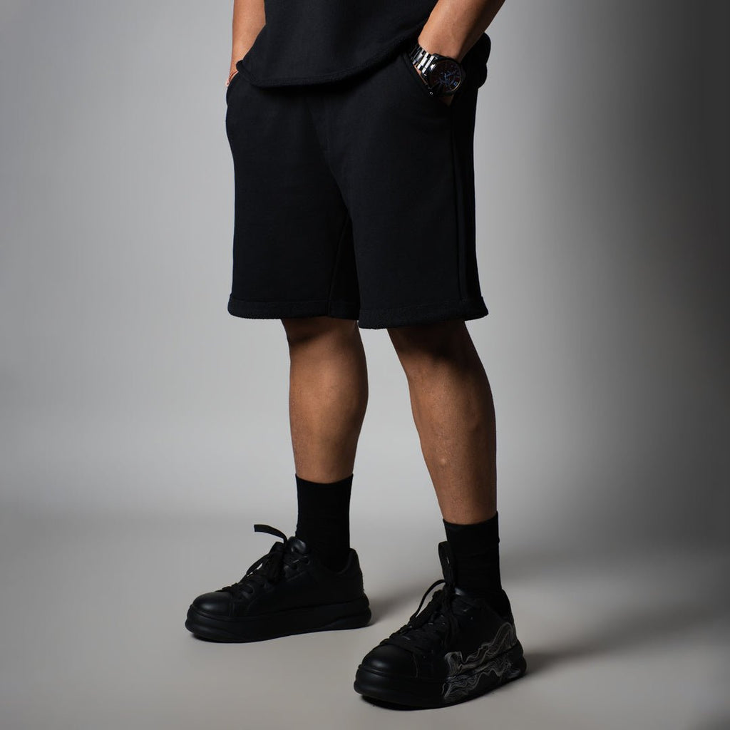 BLACK ESSENTIAL BASIC SHORT
