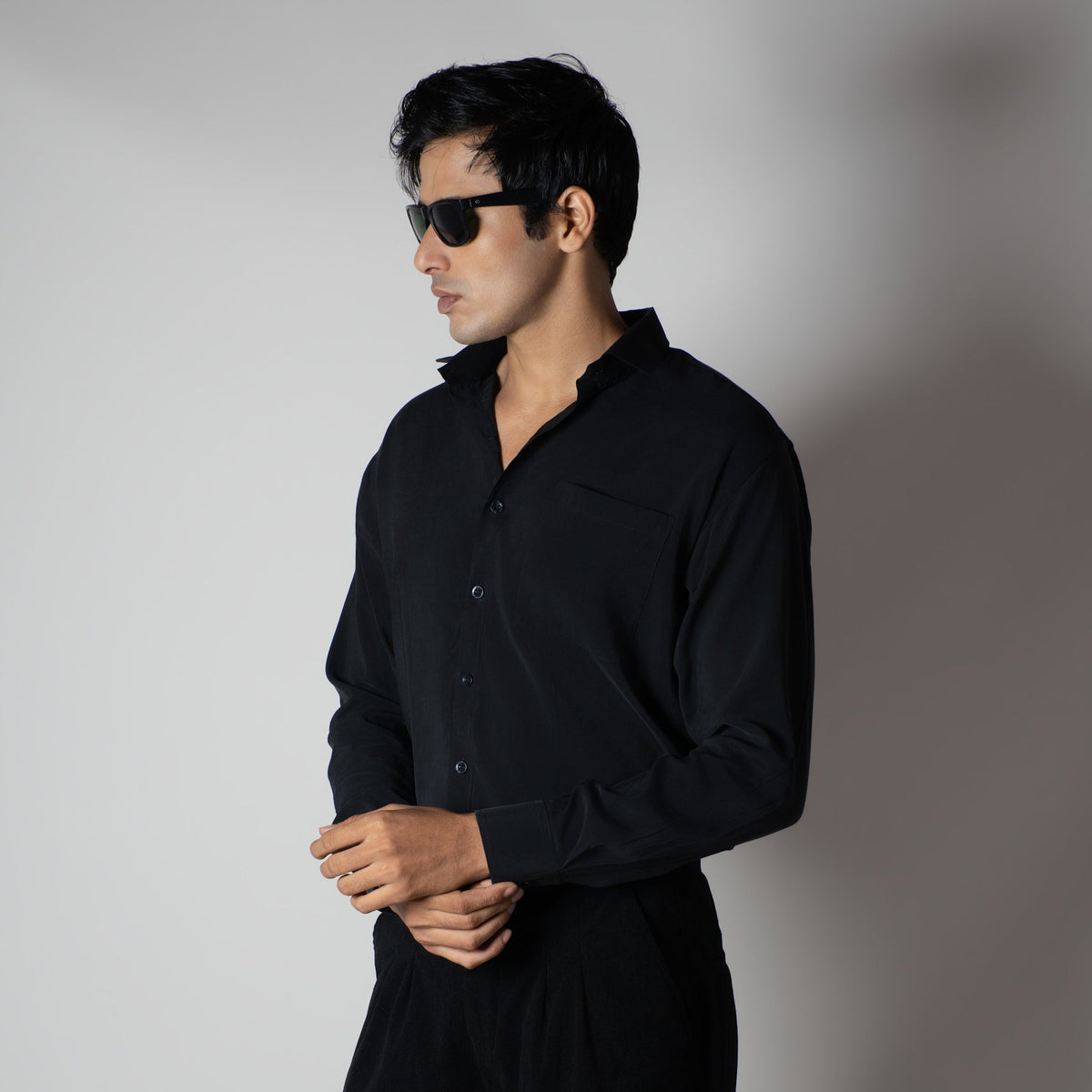 BLACK ESSENTIAL SUEDE LUXE SHIRT