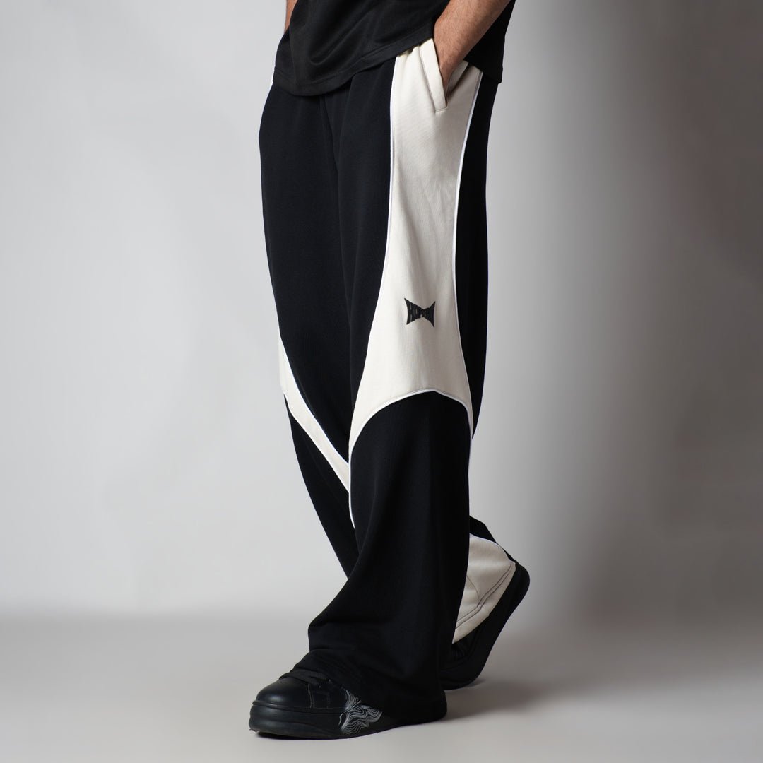 BLACK HALF CIRCLE SWEATPANT
