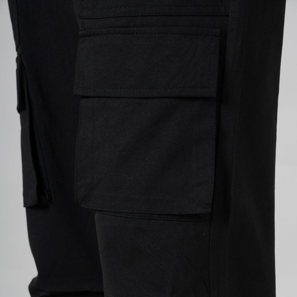 BLACK TWO FRONT POCKET CARGO SWEATPANT