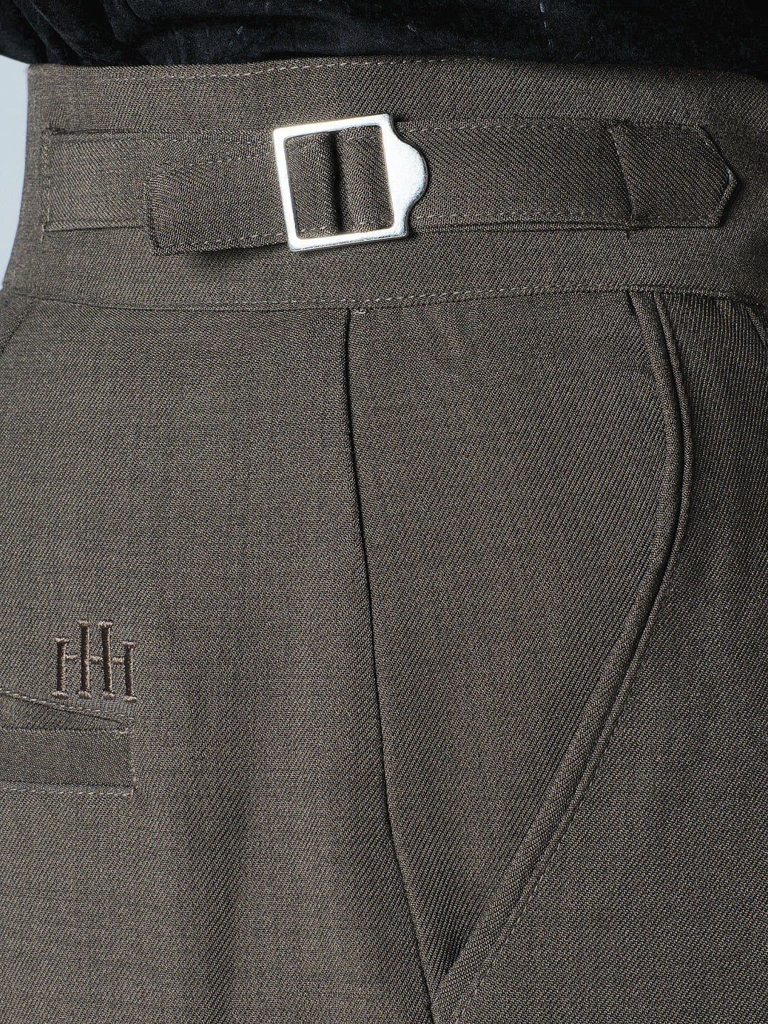 BROWN DOUBLE PLEAT STRAIGHT FIT TROUSER