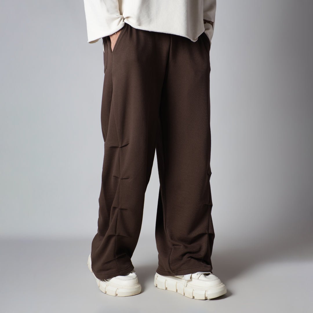 BROWN FIVE TUCKS SWEATPANTS