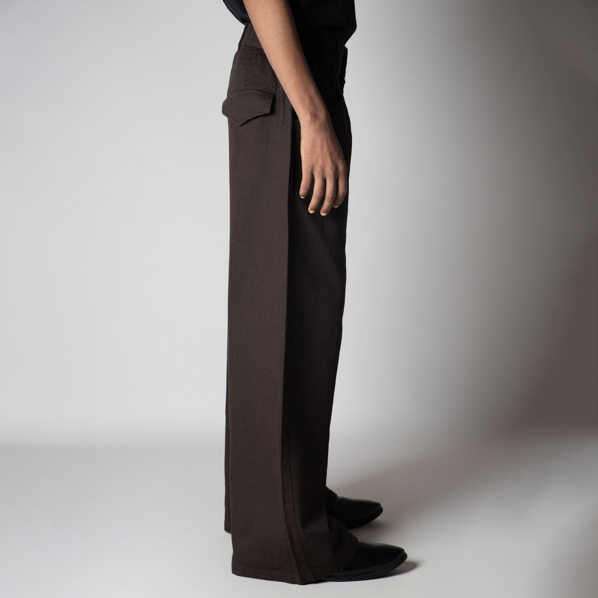 COFFEE BROWN VERTICAL LINE SOFTMOVE LINEN PANTS